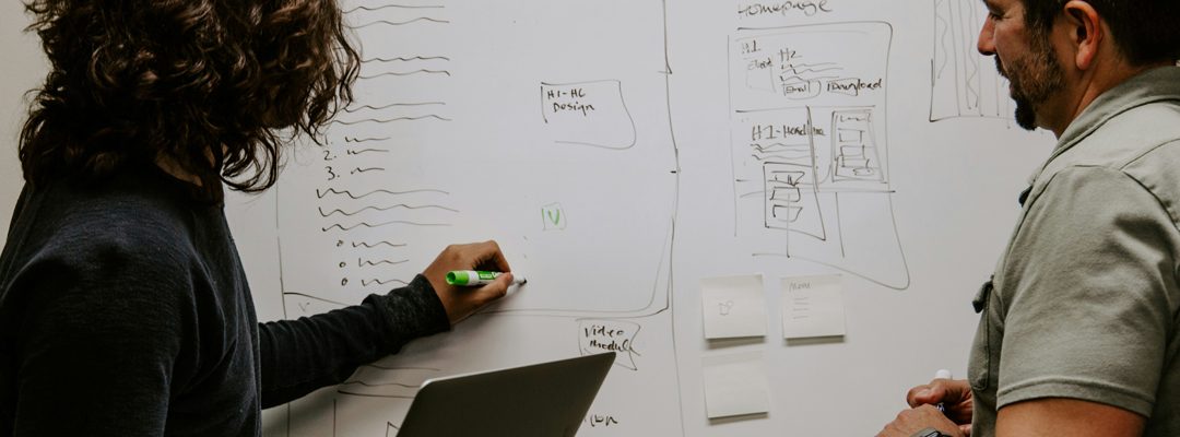 LLMs in der Strategiearbeit: Nutzen, blinde Flecken und ein Ausweg